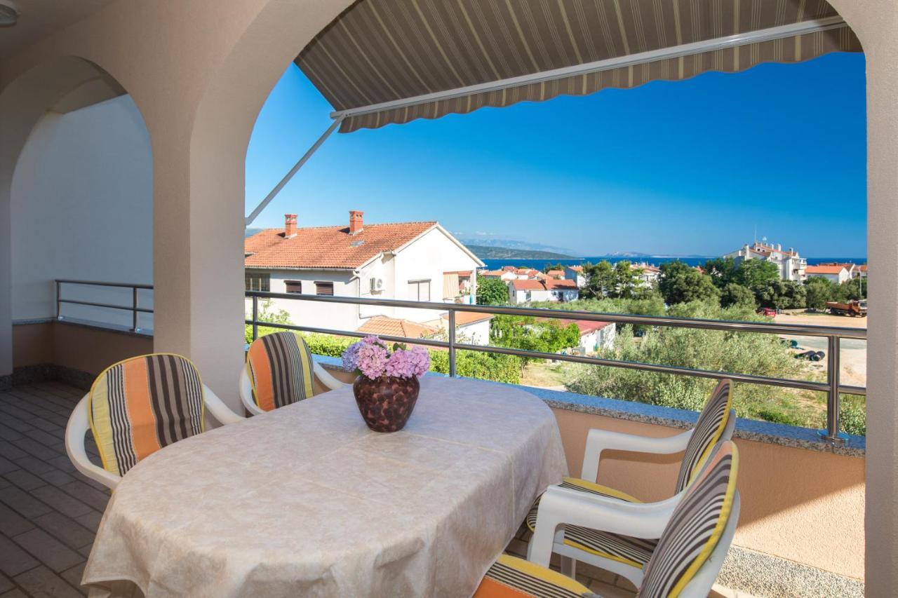 Apartmani Paradiso Krk Town Exterior foto