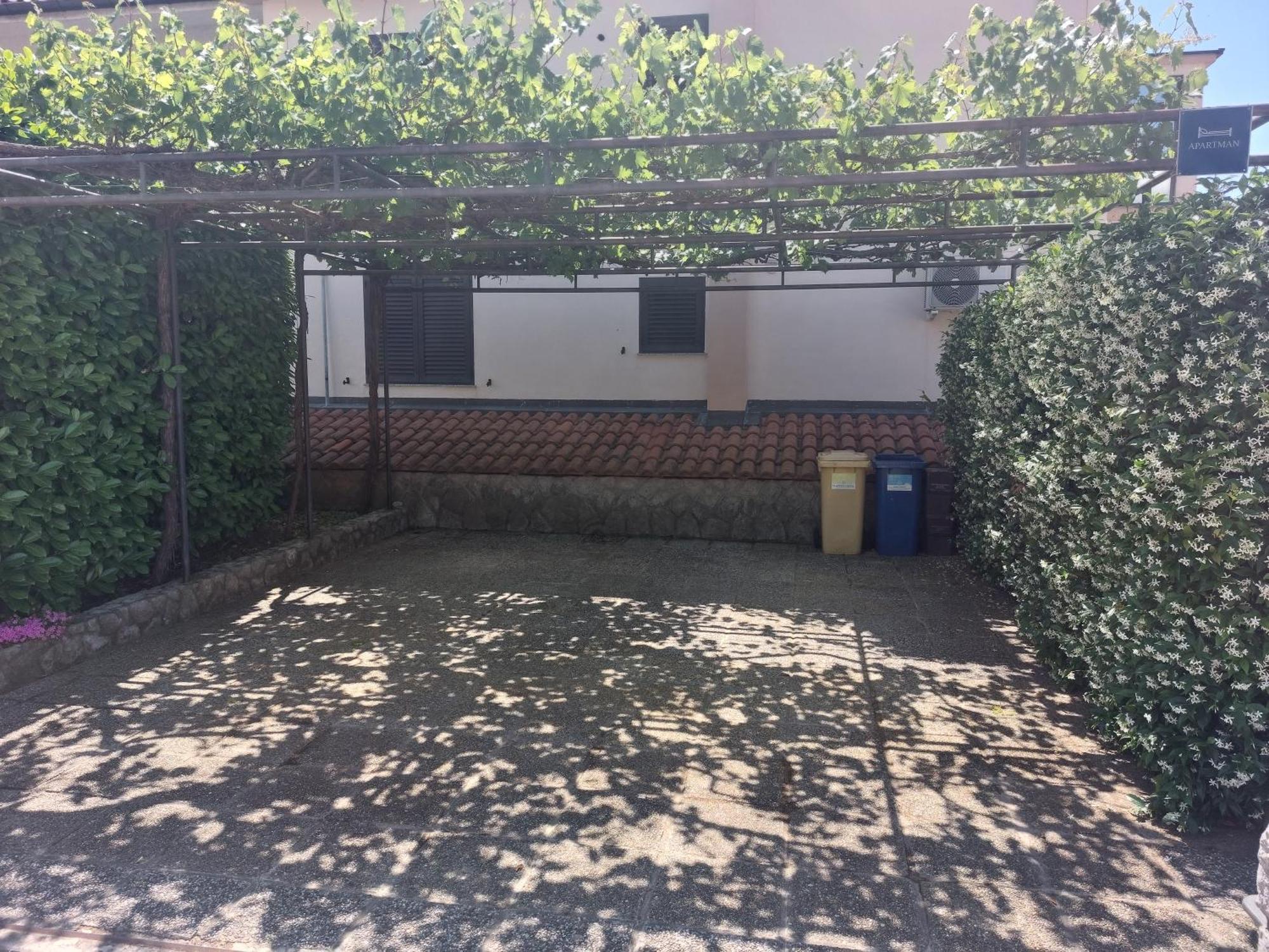 Apartmani Paradiso Krk Town Exterior foto